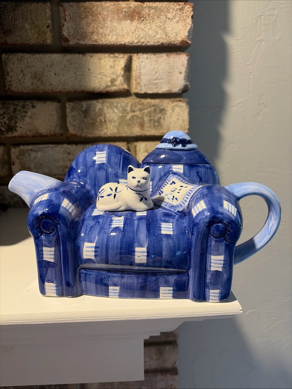 Vtg. Hand Painted Ceramic Cardinal Inc. Tea Pot Featuring A Cat On A Sofa 90's